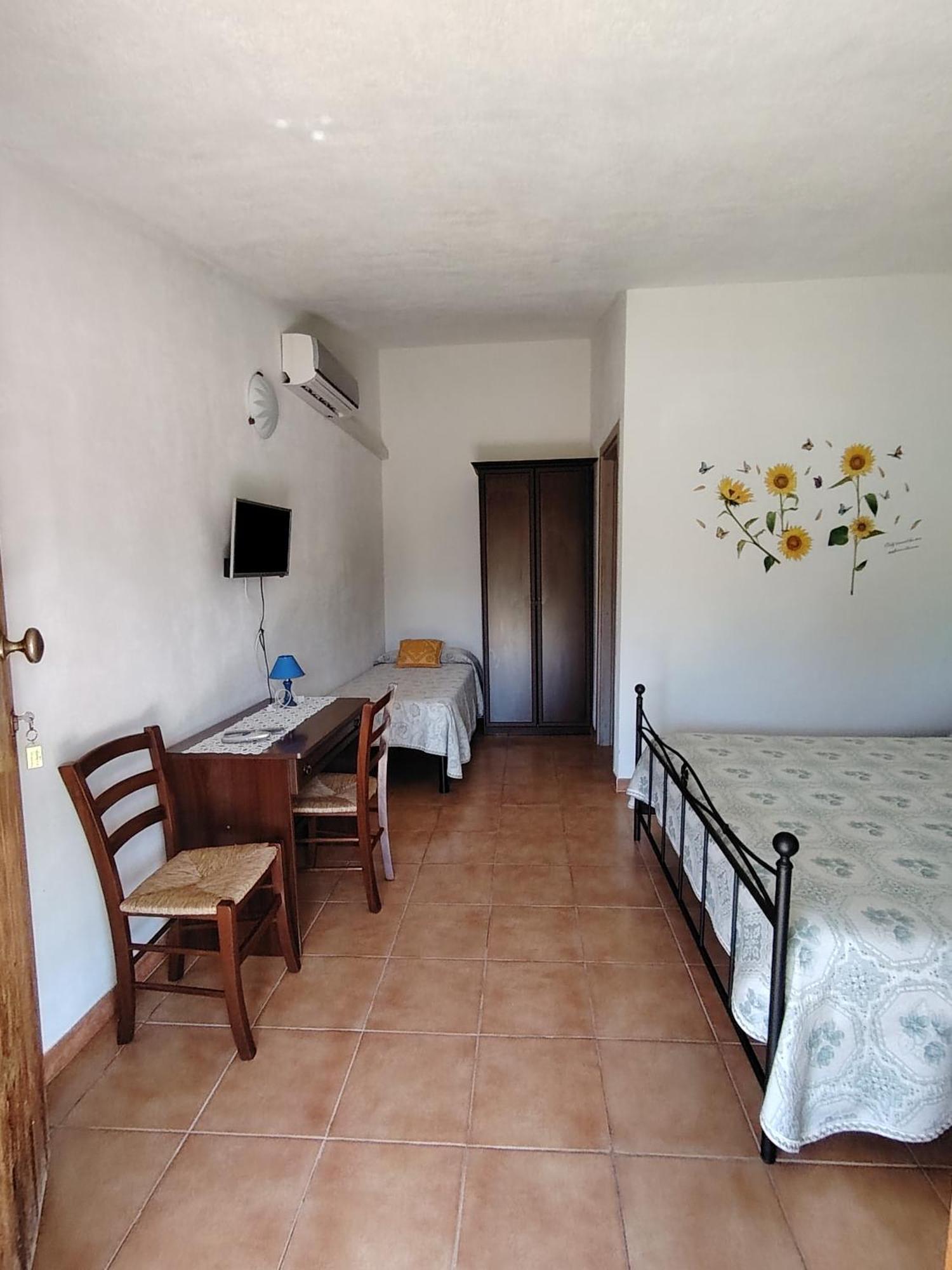 Agriturismo Sa E Padedda Mores Δωμάτιο φωτογραφία